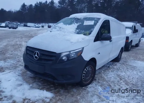 2016 Mercedes-Benz Metris z USA, uszkodzony, nr VIN WD3PG2EA2G3184500